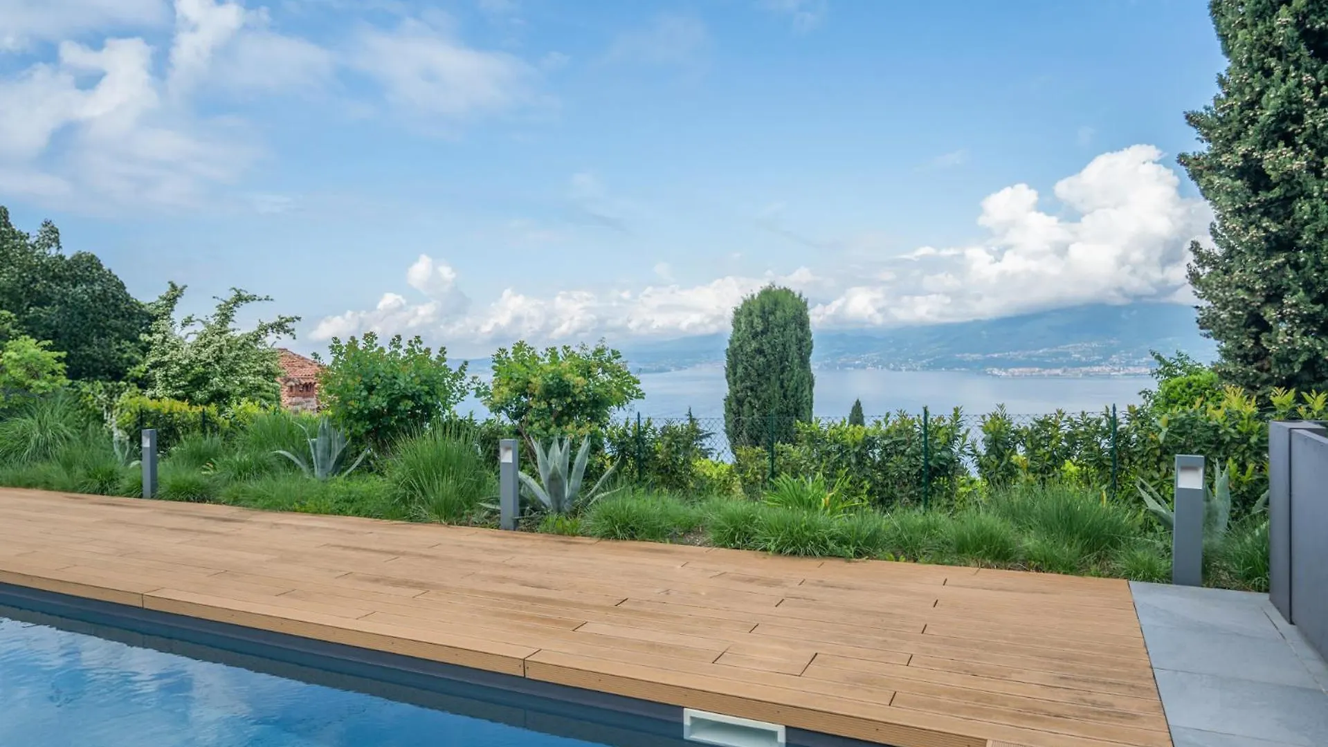 Apartmentsgarda Torri Del Benaco