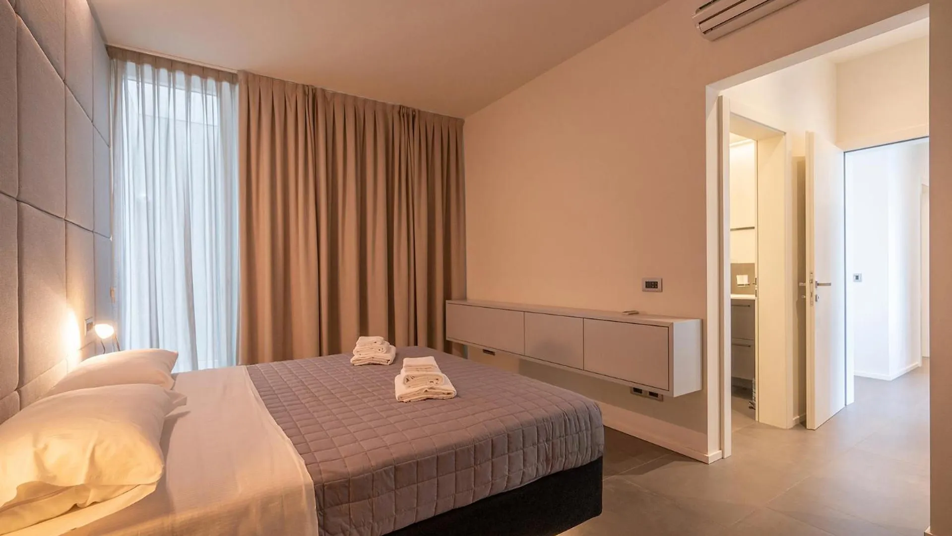 Apartmentsgarda Torri Del Benaco Italy