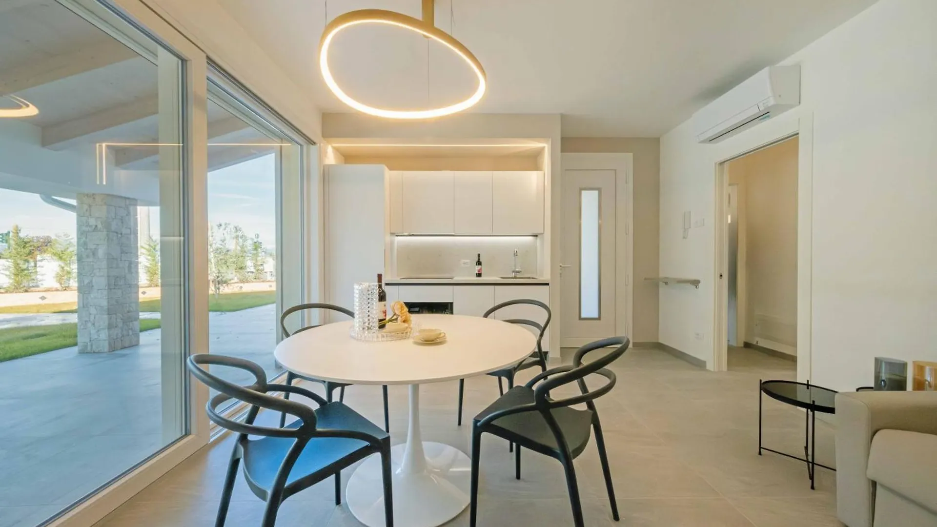 Lägenhet Apartmentsgarda Pacengo Di Lazise